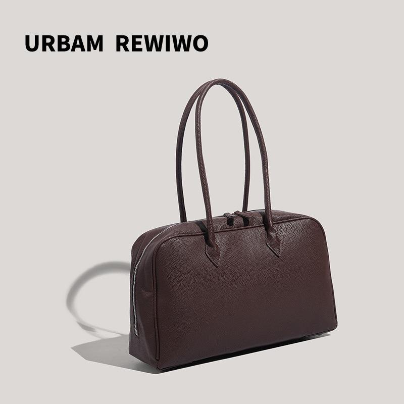 Large Capacity Boston Bag Unisex Minimalist Commuter Tote Bag Single Shoulder Handbag Textured Bowling Bag for Women