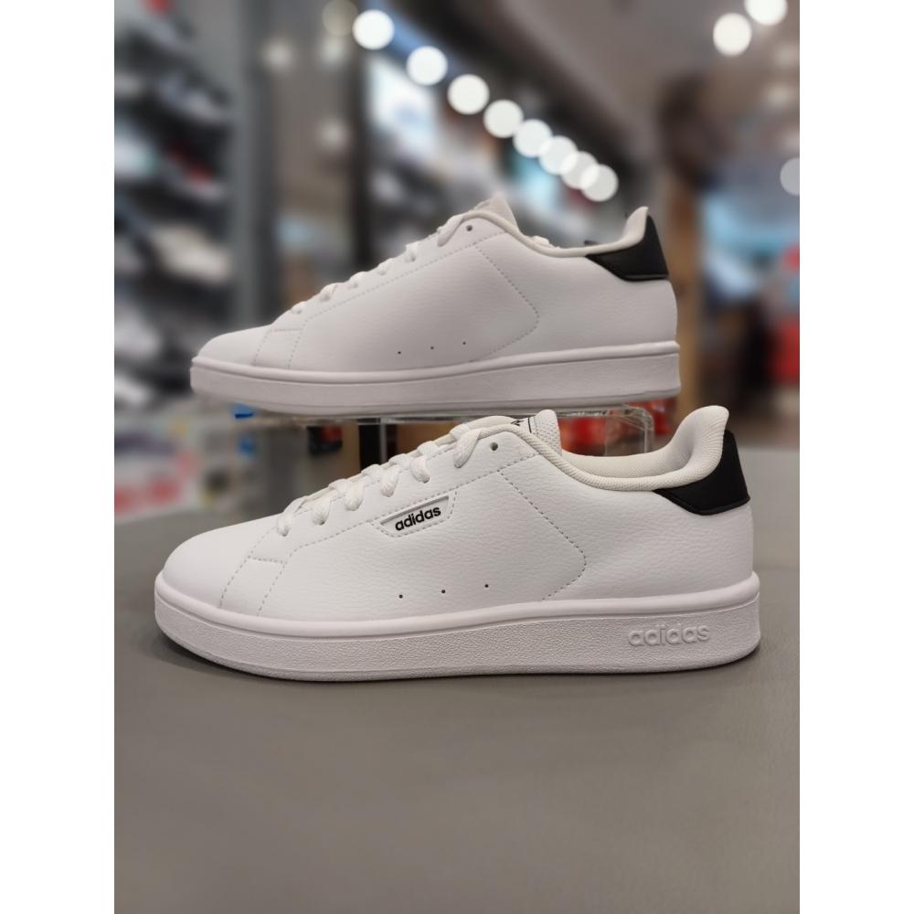 

Adidas Urban Court Мужские черно-белые кроссовки ADIDAS URBAN COURT IE0927