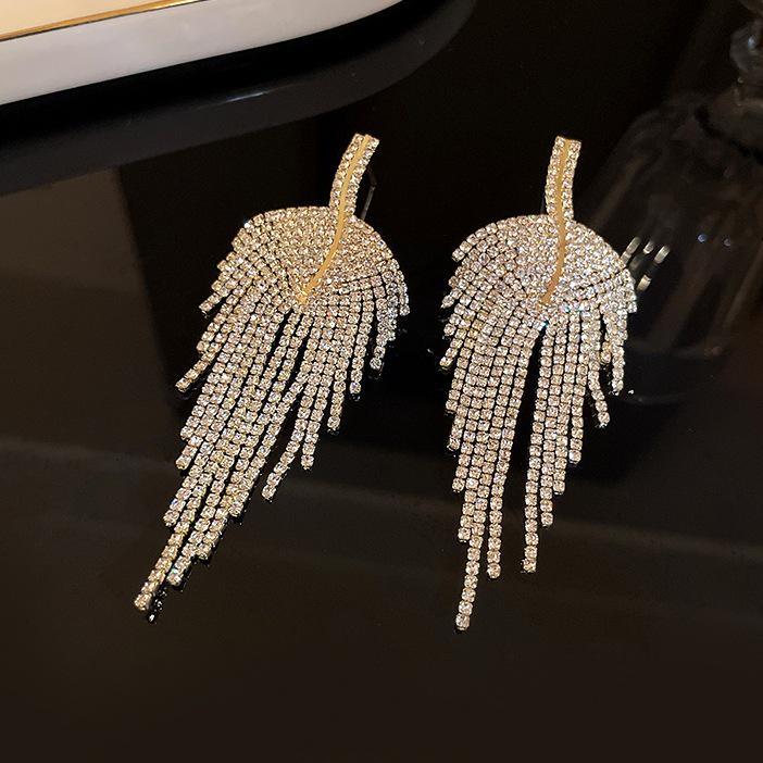 Elegant Tassel Long Earrings: European & American Fashion, High-End Prom & Evening Goddess Style.
