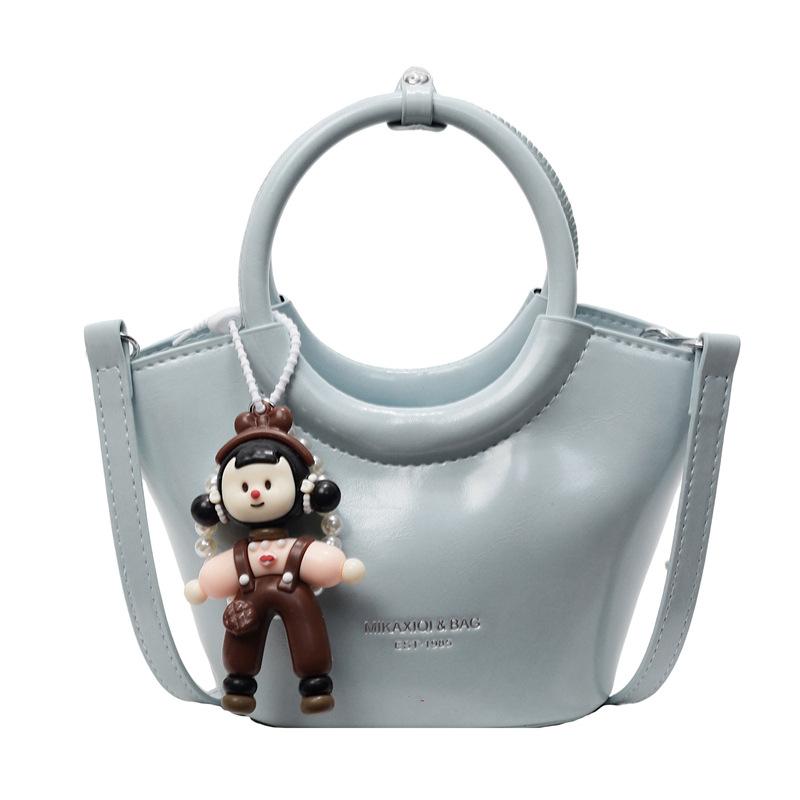 

Today s popular small bags are women s versatile new casual messenger bags, portable bucket bags. Without pendant синий