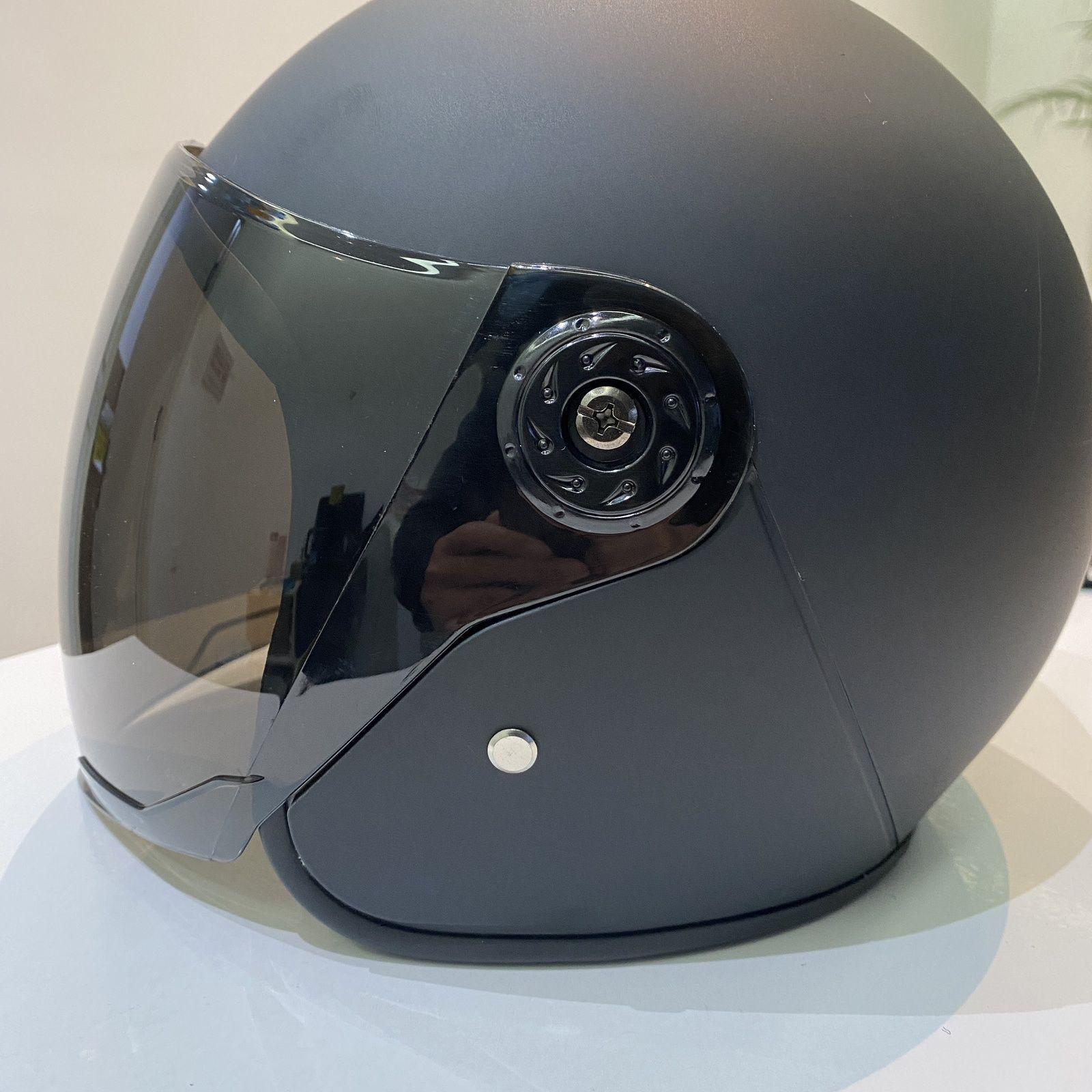 

Men s and Women s Electric Vehicle Helmets - Warm, Windproof, Anti-Fog, Three-Quarter Helmets for Autumn and Winter.