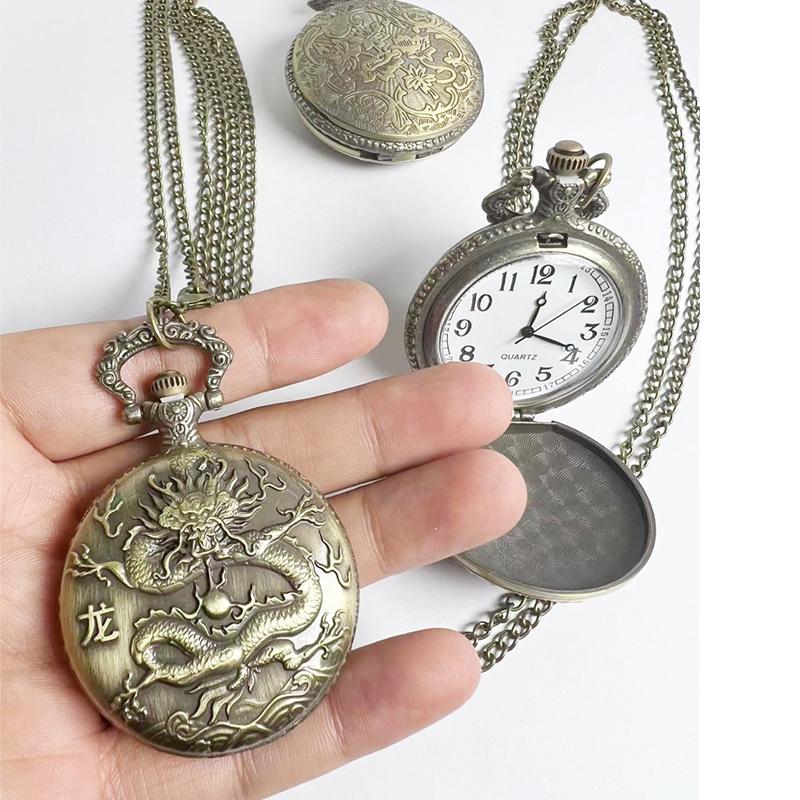 Antique Retro Bronze 12 Animal Quartz Round Case Pocket Watch Necklace with Pendant Chain No Waterproof Holiday Gift