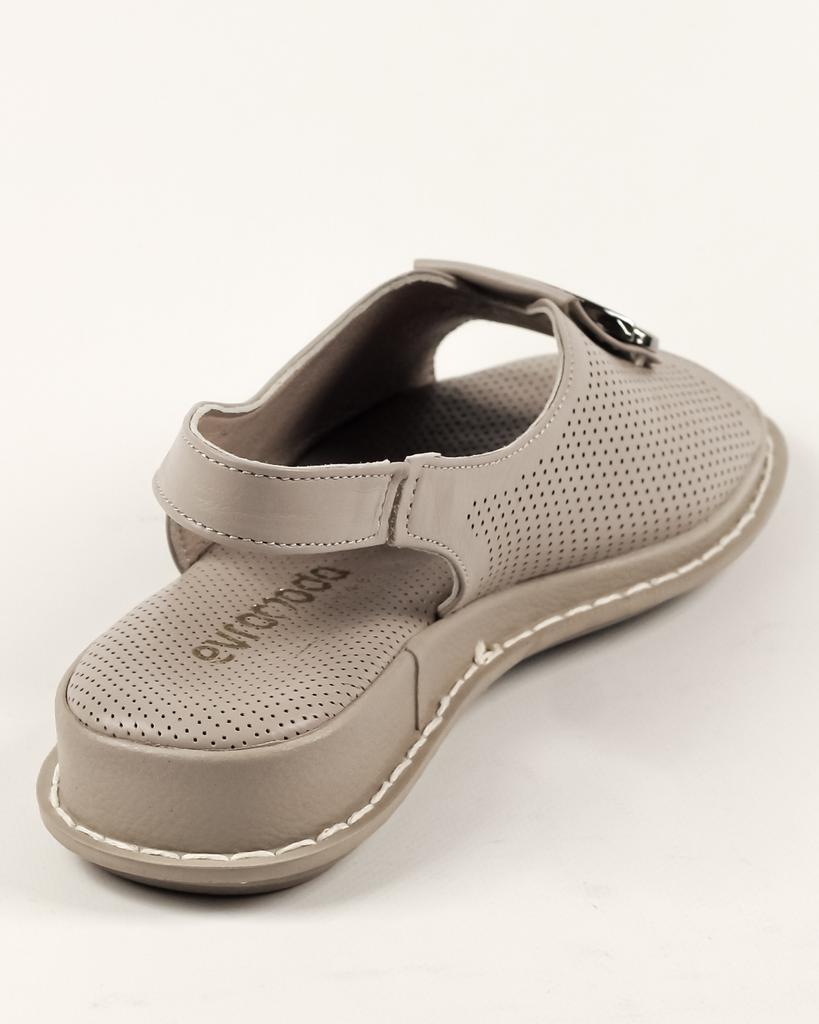 Sandaler med mjuk sula Evromoda 35823 37 beige läder
