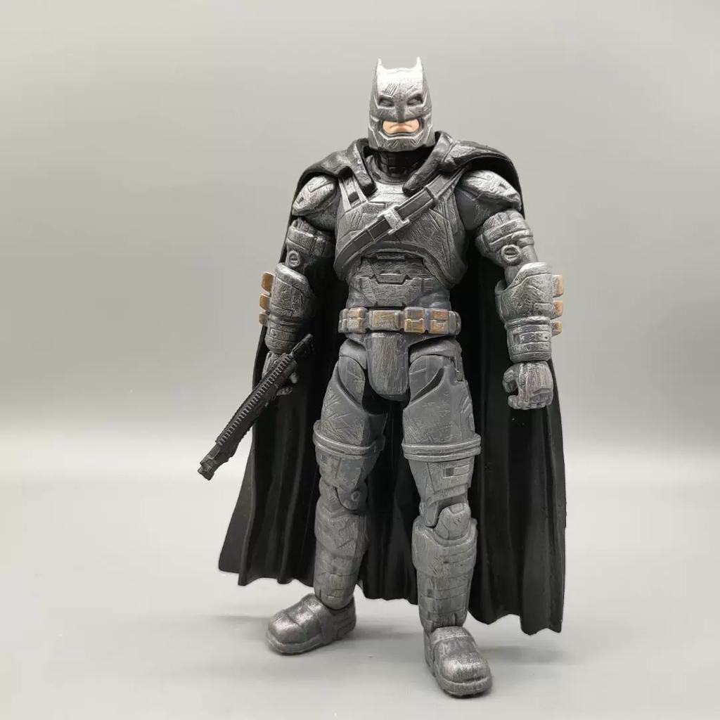 20 Spot-On Movie And Comic 16cm Bat Action Figures, Perfect As Desktop Ornaments And Festive Surprise Gifts For Fans