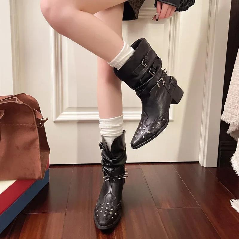 Fashion Western Style Short Boots Fashionable Pointed Toe Flat Mouth Design Slimming Rivet Knight Boots Women's Fashion Long Boots