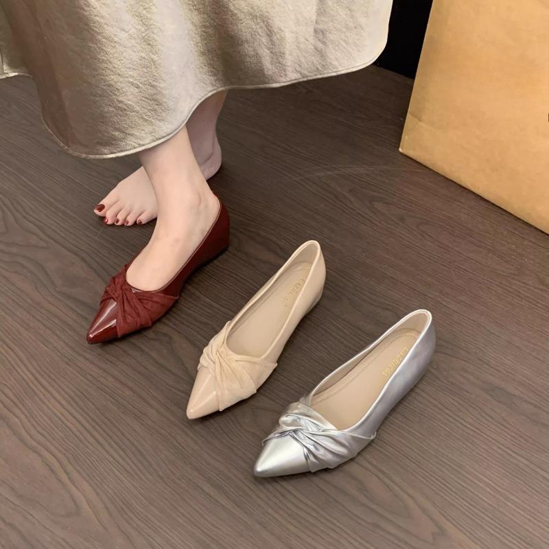 Pointed Toe Shallow Mouth Low Top Single Shoes Fashion Patent Leather Soft Sole Non-Slip Shoes for Women