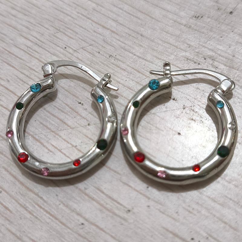 Boucles d'oreilles rondes tendance en acier inoxydable couleur or cristal pour femmes Zircon imitation métal boucle d'oreille fête quotidien zircon