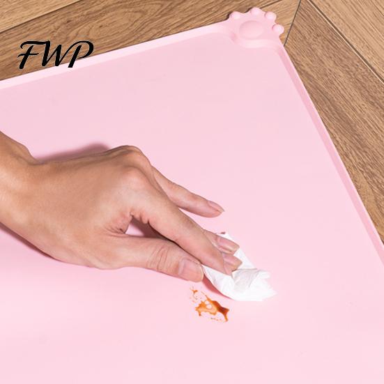 Food Grade Silicone Placemat Pet Feeding Mat, Anti-Slip Dog Cat Bowl Durable Accessory Waterproof Insulation Pad for Puppy Kitten Spill Proof Mat