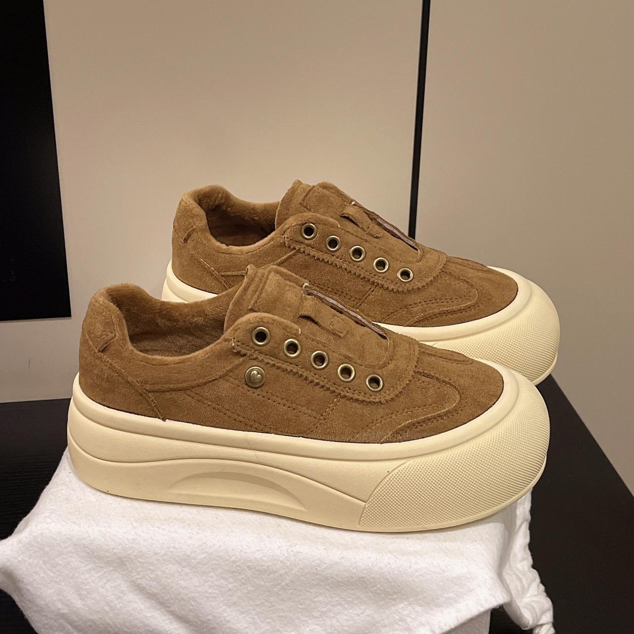 

[Fanfna] Muffin thick-soled round head board shoes women s 2025 autumn new soft-soled comfortable lace-up casual sports shoes 40