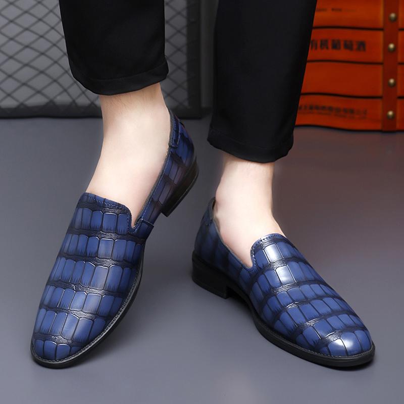 Fashion New Classic Men Loafers European American Casual Lightweight Versatile Fashion Brand Shoes Gentleman Shoes Size 38-48 Men Shoes
