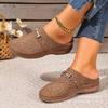 Ciabatte Comode da Donna - Scarpe Slip-On Zeppa con Intagli Floreali e Fibbia Metallica