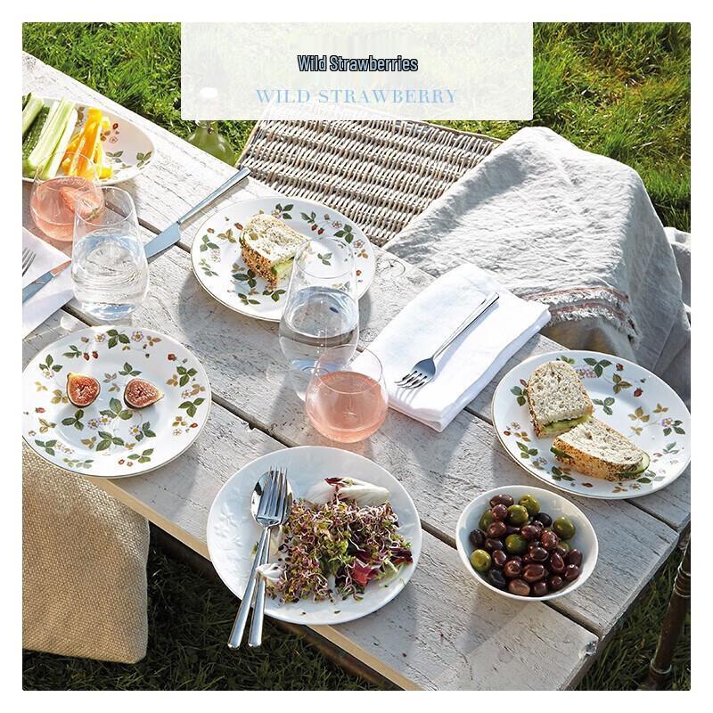 Wedgwood Wild Strawberry One-Person Tea Set