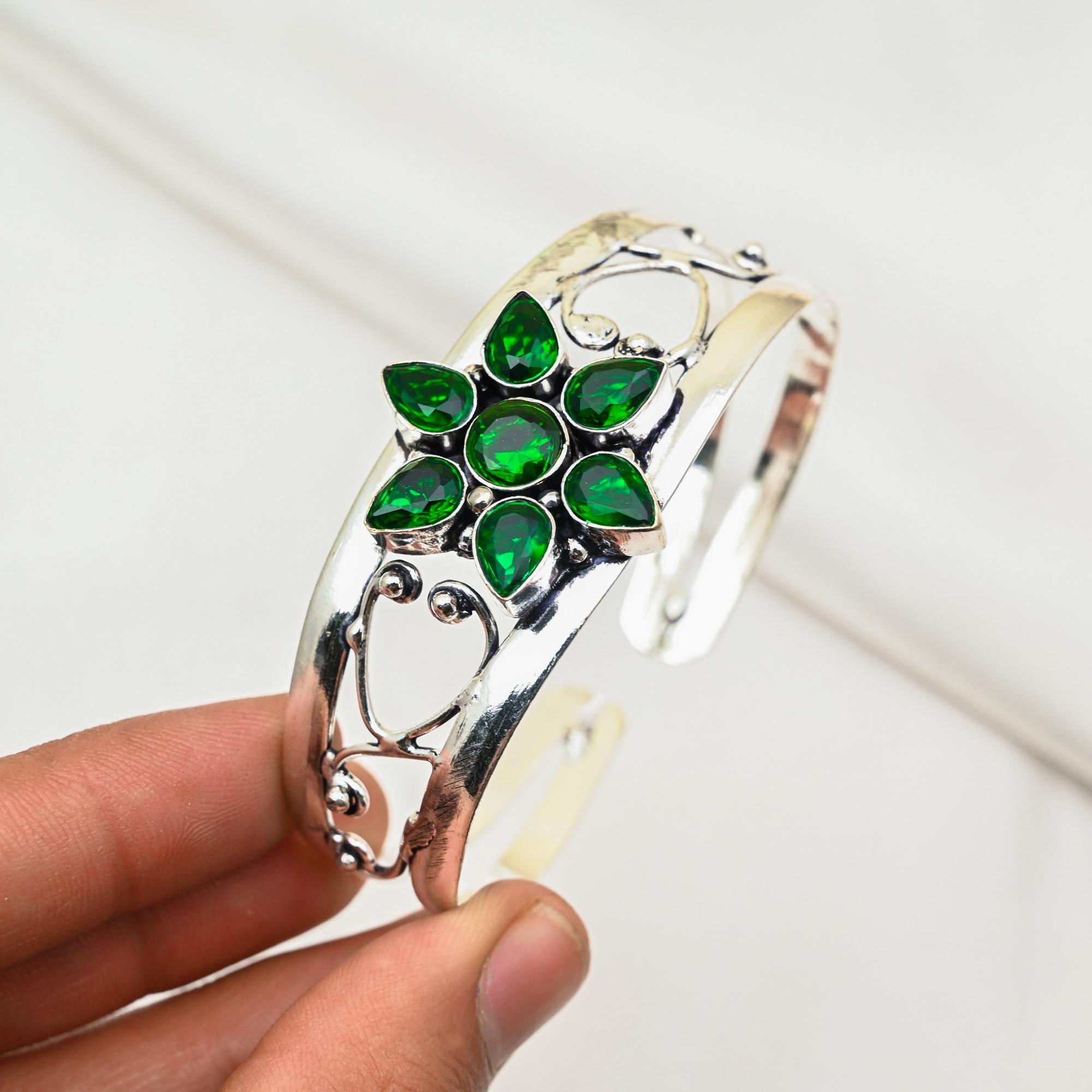 

Браслет-манжета с хромированным диопсидом, регулируемый браслет из стерлингового серебра 925 пробы, совершенно новый браслет-манжета ручной работы, серебряные украшения, свадебные подарки Adjustable зелёный