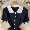 Søtt Todelt Collegesett for Kvinner Sommer Sexy Polo Krage Kortermet Knapper Strikket Topp og Elastisk Midje Mini Plisséskjørt Drakter