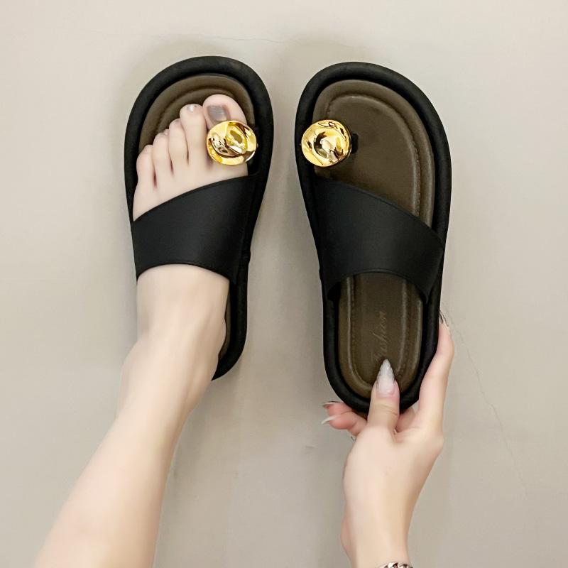 Summer Women's New Fashion Outdoor Flat Slippers Comfortable Leisure with Soft Bottom and Round Head Anti-Slippery Design