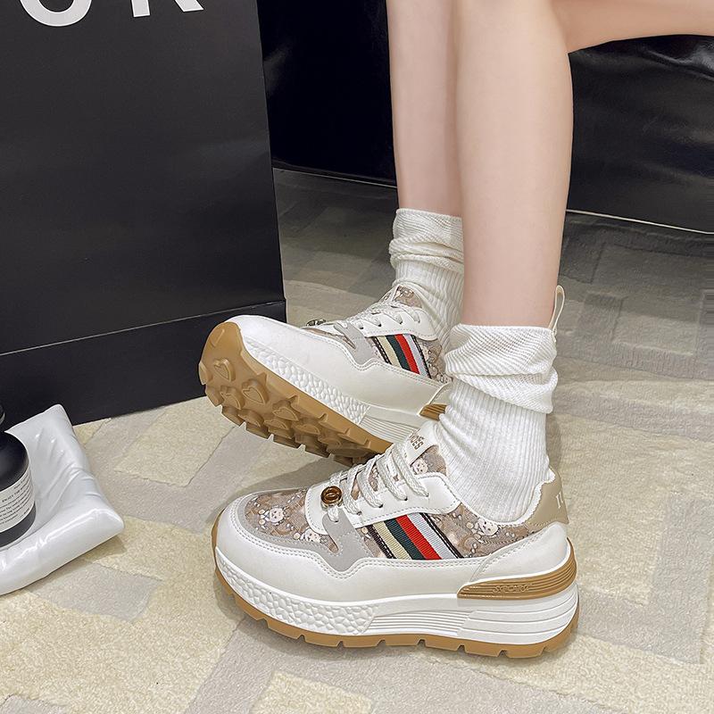 Forrest Gump Schuhe Damen Frühjahr 2025 neue Board-Schuhe erhöhende Sport- und Freizeitschuhe Modetrend Dad-Schuhe beliebte Damenschuhe