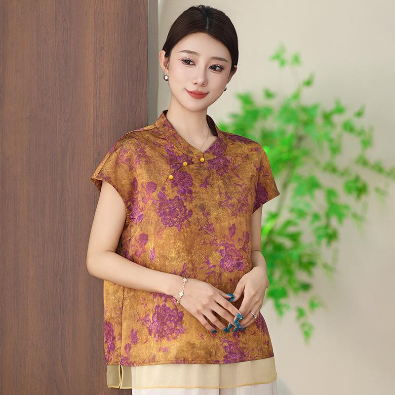 Summer Casual Chinese Style Suit: Diagonal Lapel Top with Frog Buttons for Middle-Aged Women - Lightweight Two-Piece Set