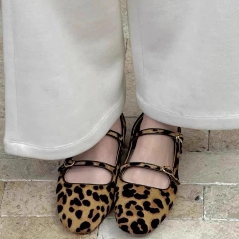 Sexy Women Mid Heels Mary Janes Shoes Designer Shallow Buckle Shoes 2025 Summer Brand Fad Pumps Party Dress Sandalias De Mujer