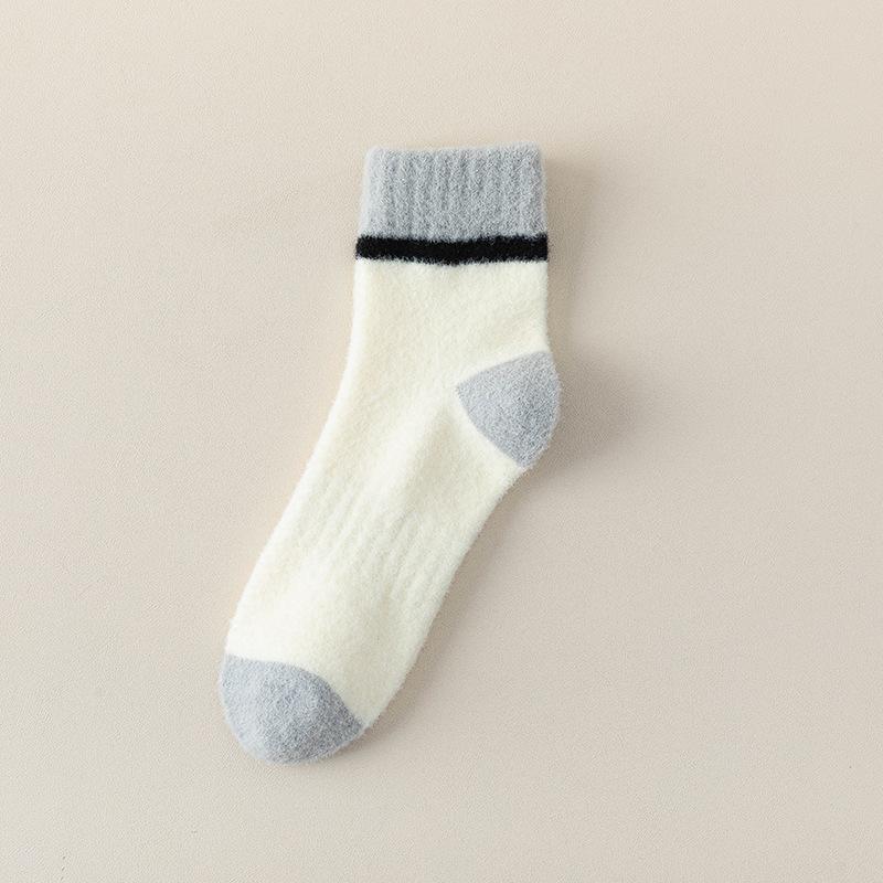 Men's Woolen Thickened Mid-calf Socks for Winter, Suitable for Sports, Sweat-absorbing and Odor-resistant, Autumn-winter Long Socks