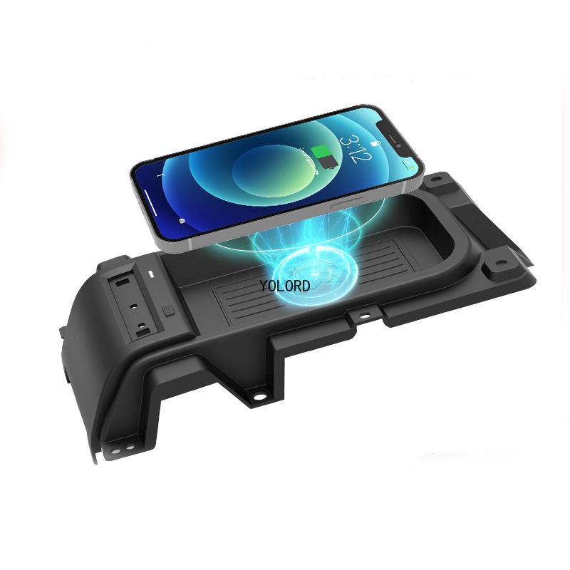 Car Wireless Charger 15w Fast Charging Holder Phone Charger Charging Plate Pad for Toyota Tundra 2014-2021
