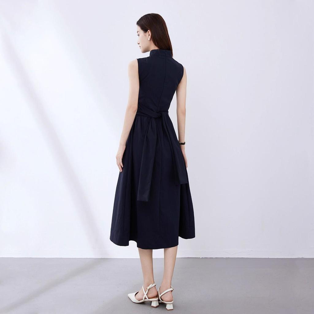 Elegant Women's Sleeveless Drape Design Dress - Hepburn Style, Tie-Up Waist, Slimming Long Commuter Dress