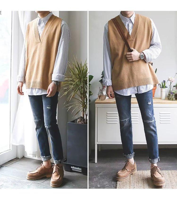 Korean Style V-Neck Sleeveless Cardigan - Men's Knitted Sweater Vest for Spring & Autumn In Solid Colors