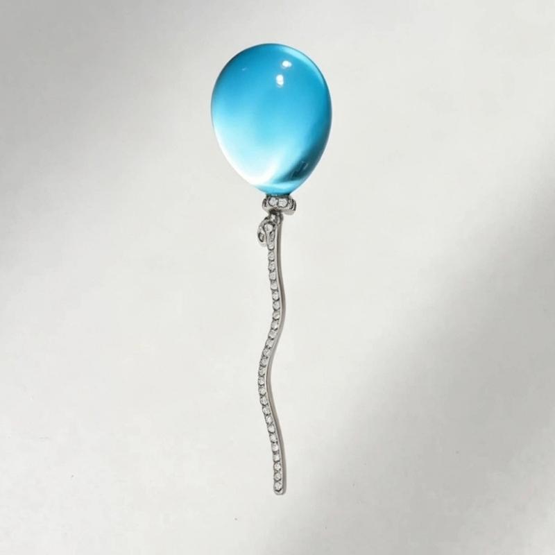 Vintage Balloon Brooch Silver Tone Decorative Pin with Clear Detail, Lightweight Styling Piece for Coats Hat and Shirts
