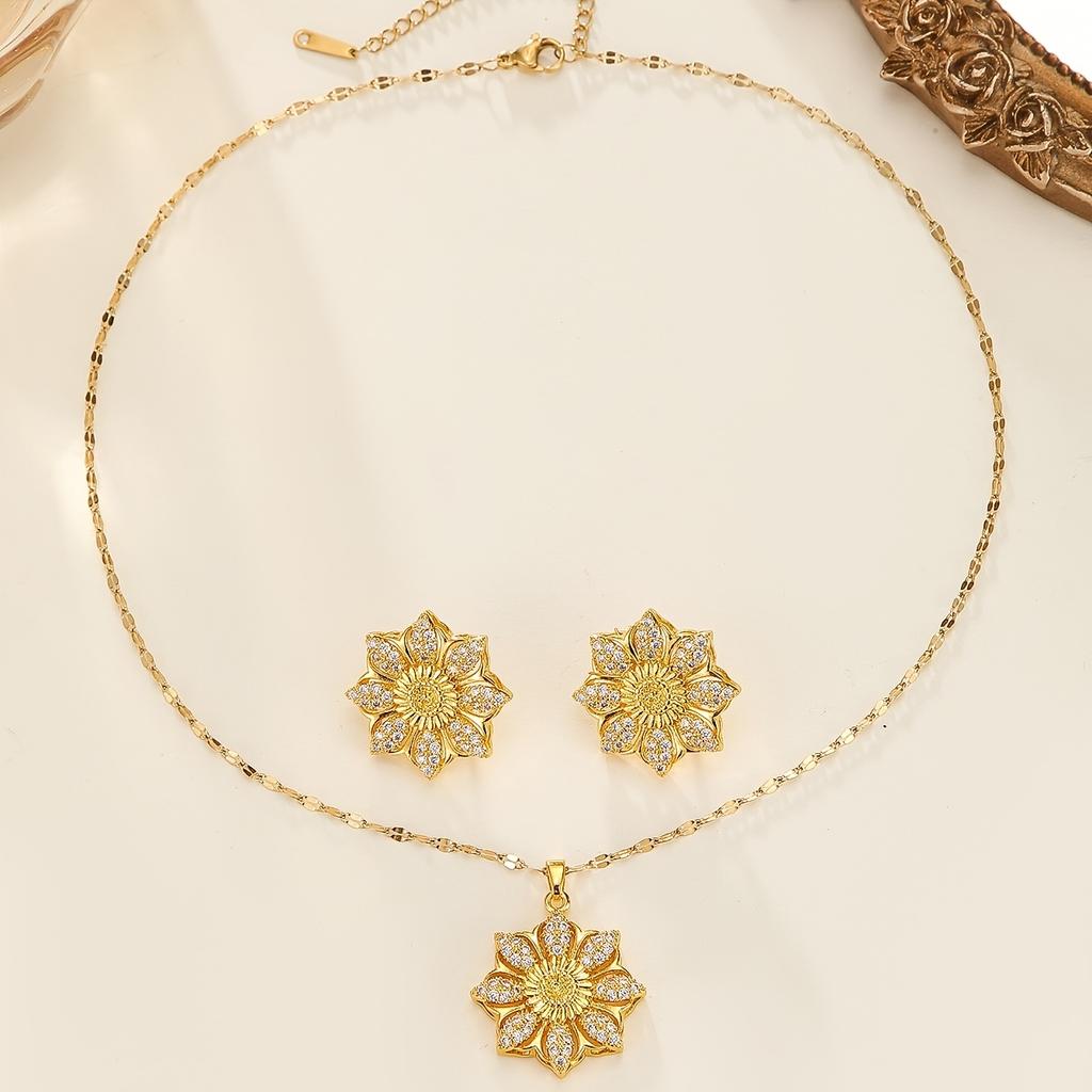 Copper-Zirconium Three-Piece Set Sunflower Necklace and Earrings