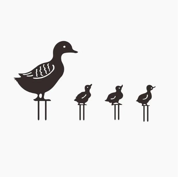 Creative Wrought Iron Duck Family Garden Silhouette Ornaments