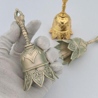 Retro Hand Bell Golden Dinner Bell Loud Clear Sound Vintage Style For Restaurant Church School Classroom Decorative Retro