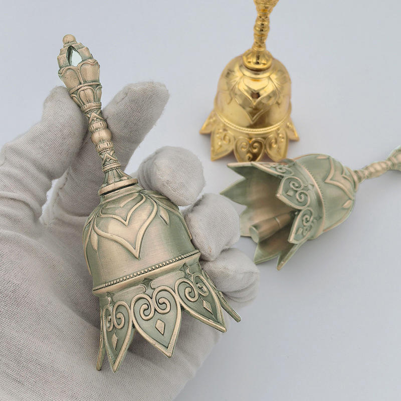 Retro Hand Bell Golden Dinner Bell Loud Clear Sound Vintage Style For Restaurant Church School Classroom Decorative Retro