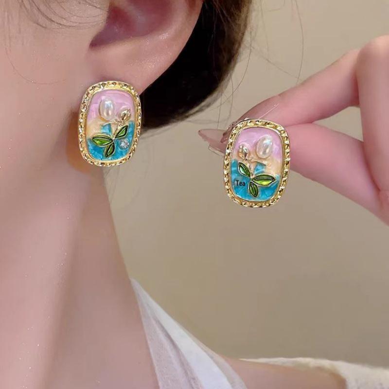 Monet Garden Pearl Stud Earrings: High-Class Baroque Style, 2024 New Versatile Ear Jewelry