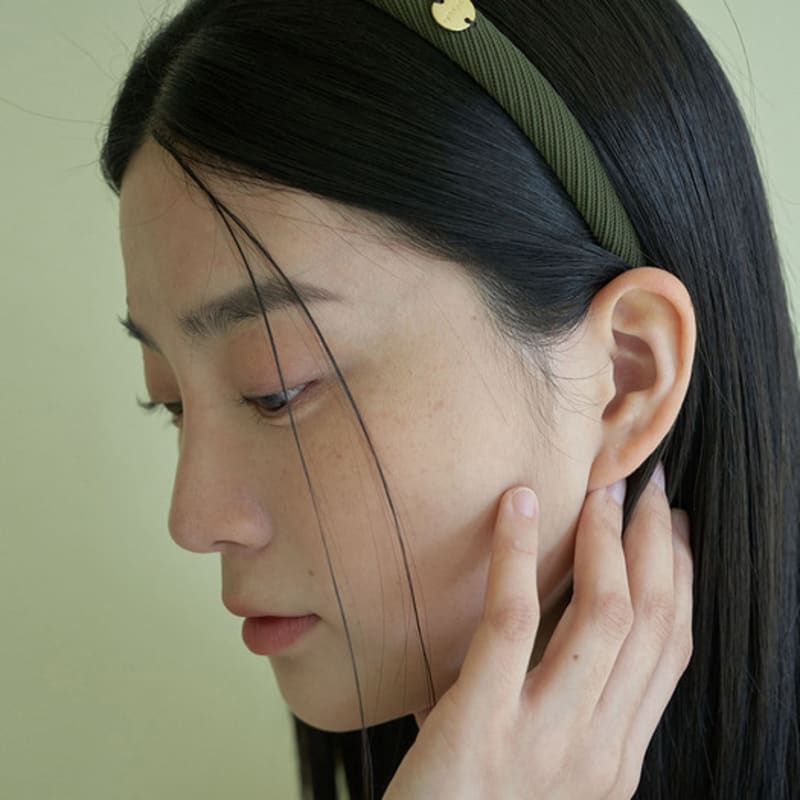 geegee ribbed charm hair band (khaki)