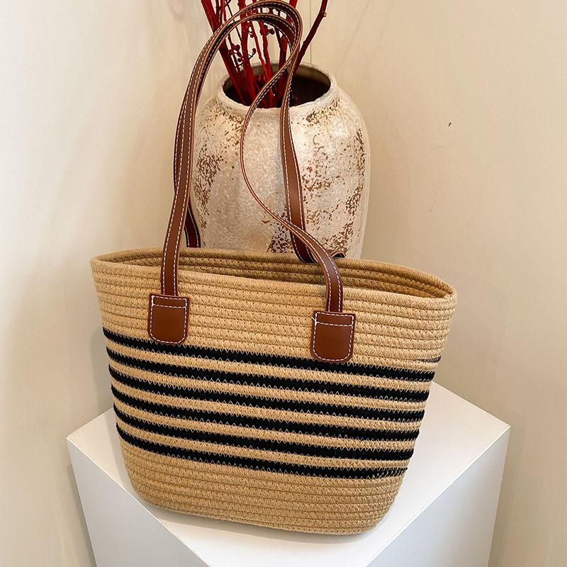 Fonott táska Nagy kapacitású tengerparti ingázó fűfonott táska, Strandolós táska, Retro egyvállas tote táska