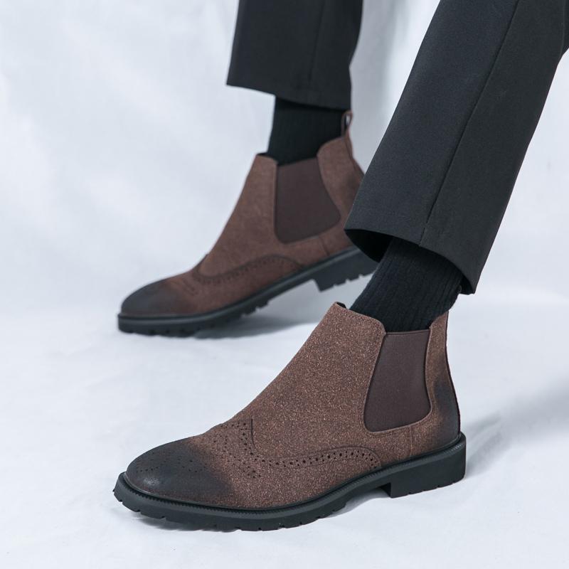 Fashion Men Chelsea Boots Faux Suede Block Carving Low Heel High Top Business Casual Boots Comfortable Breathable Men Boots