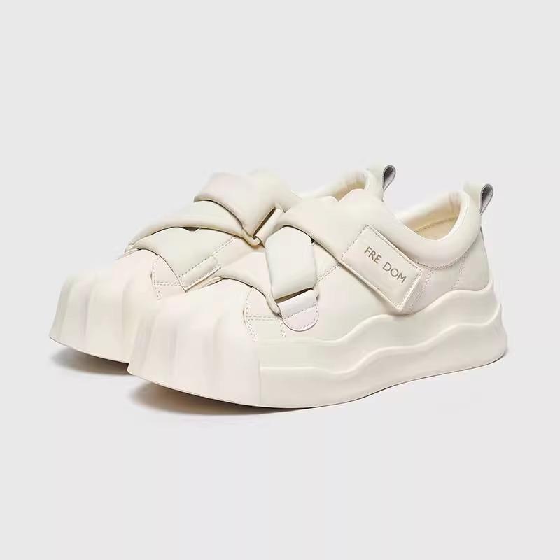 Thick Baseplate Shoes Women's Autumn and Winter New Sports Fashion White Shoes Heightening Niche Casual Shoes