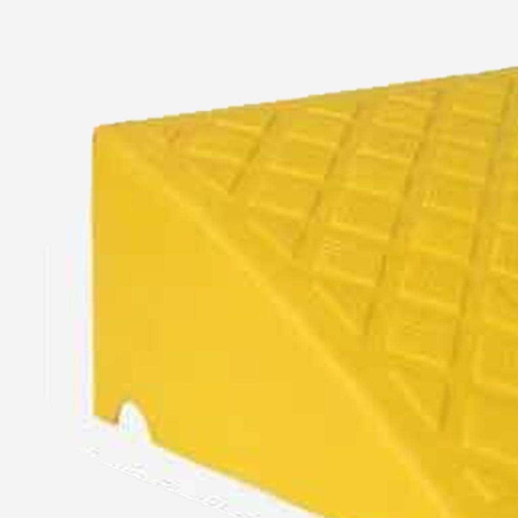 Uphill Speed Bumps Steps Black and Yellow Color Lightweight Plastic Pad Step Mat for Street Parking Yellow 9cm