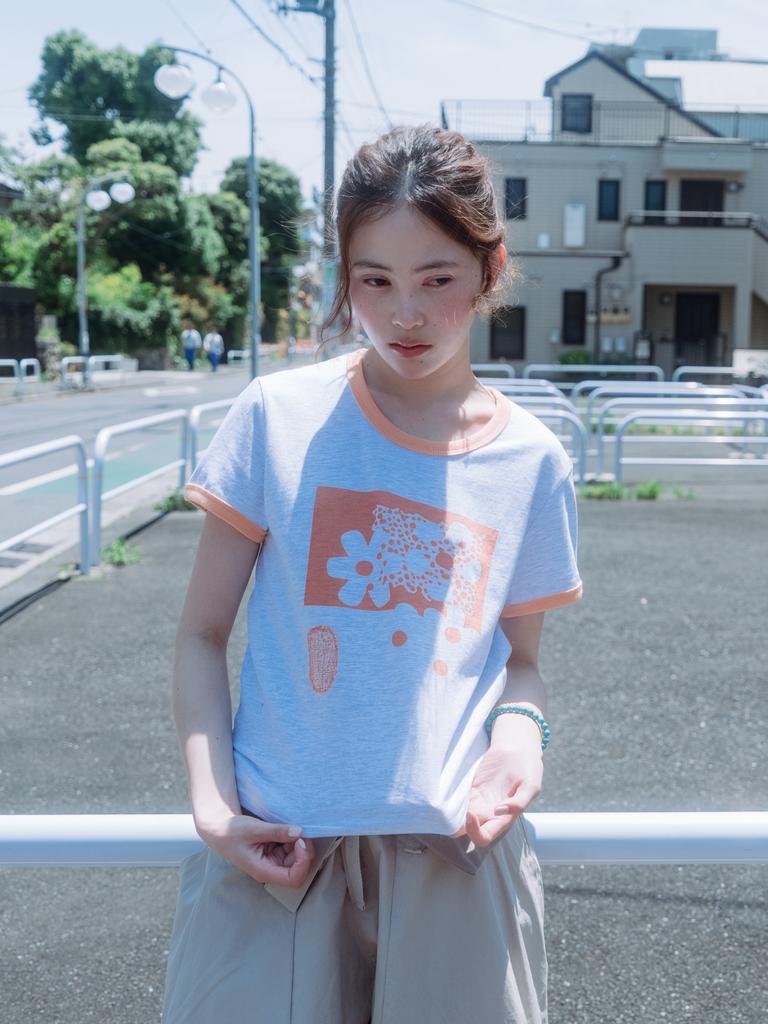 Loaegsyueol Kingyo Dot Ringer T-Shirt