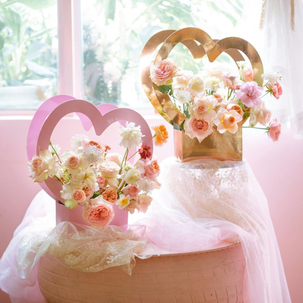 4 Pcs Valentine's Day Gift Bags Heart Shaped Boxes for Flowers Empty Bouquet with Handle Folding Basket for Wedding Arrangement Graduation