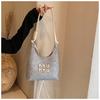 Fashion Denim Women's Shoulder Bags, Korean Version Letter Decoration Handbag, Versatile and Casual, Suitable for Commuting