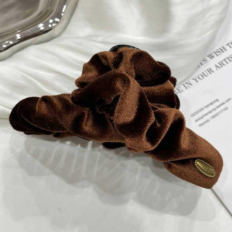 

Autumn Winter Red Large Hair Claw for Women - Retro Shark Clip for Thick Hair