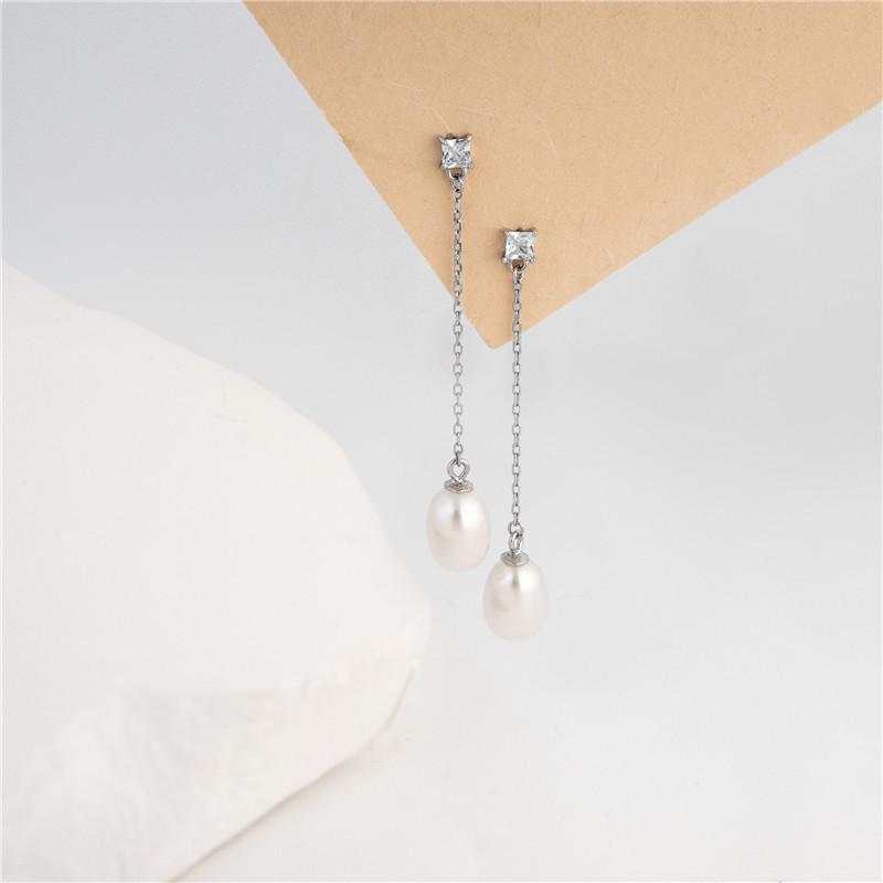 Arvaleff 925 Sterling Silver Minimalist Pearl Threader Earrings