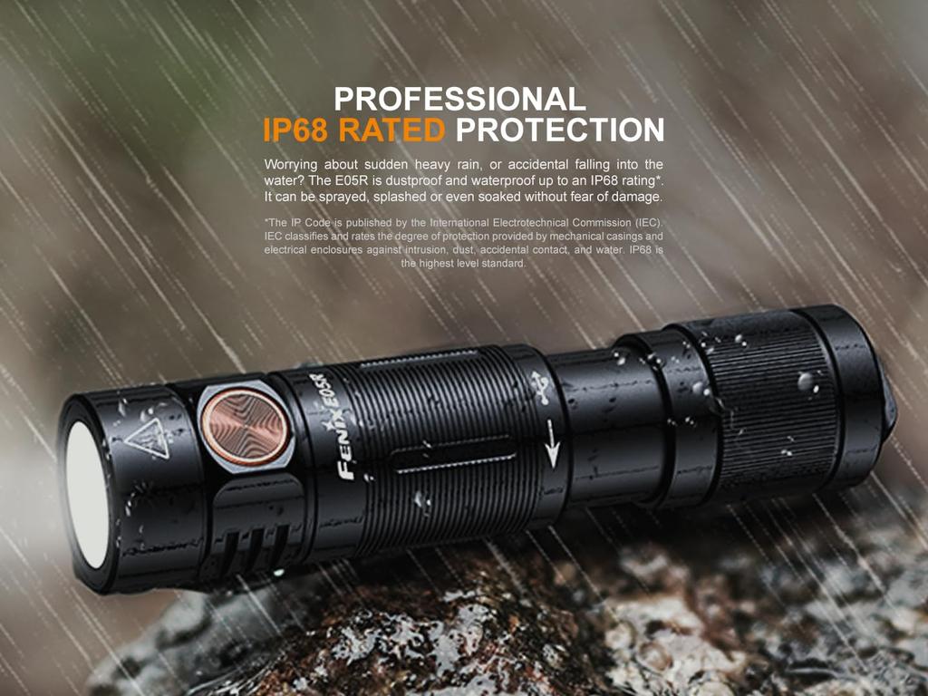 Fenix Compact Rechargeable Keychain 400 Lightweight Battery IP68 Waterproof and 78m Micro Mini Portable LED High Ideal for Outdoor Dog Night Mountain