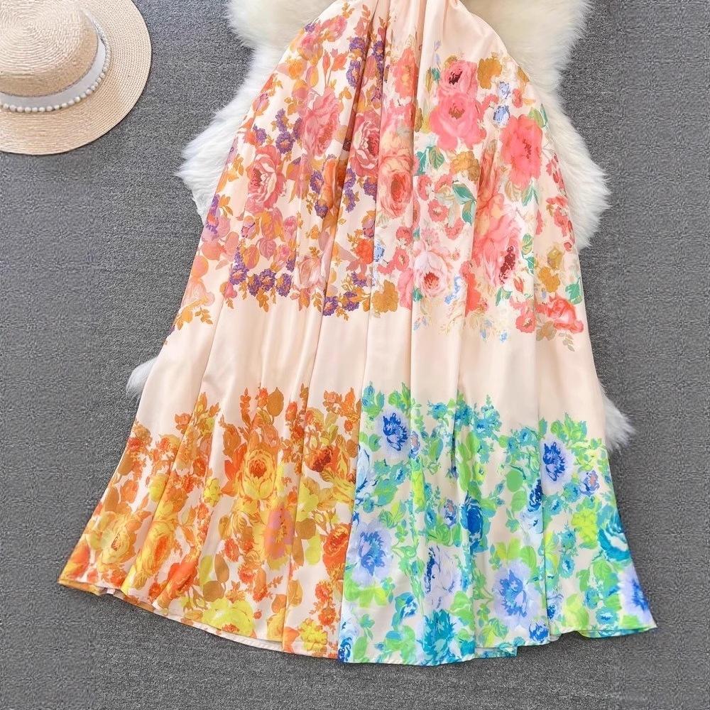 Fashion celebrity temperament flying sleeves V-neck waist thin medium and long A-word printed dress seaside vacation dress