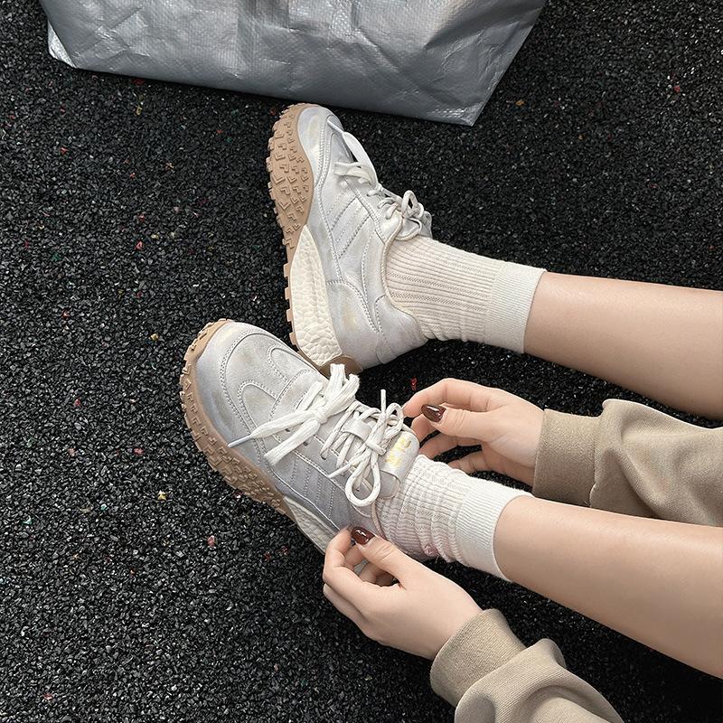 Leather women's spring new sports and leisure shoes retro thick baseplate shoes versatile and lightweight Forrest Gump shoes