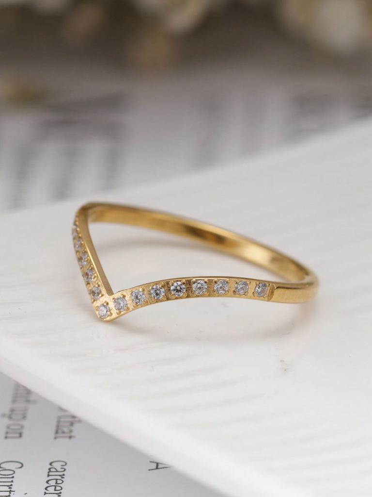 1 Piece Stainless Steel 18K Gold European and American Light Luxury V-shaped Ring Inlaid with Rhinestone Finger Ring