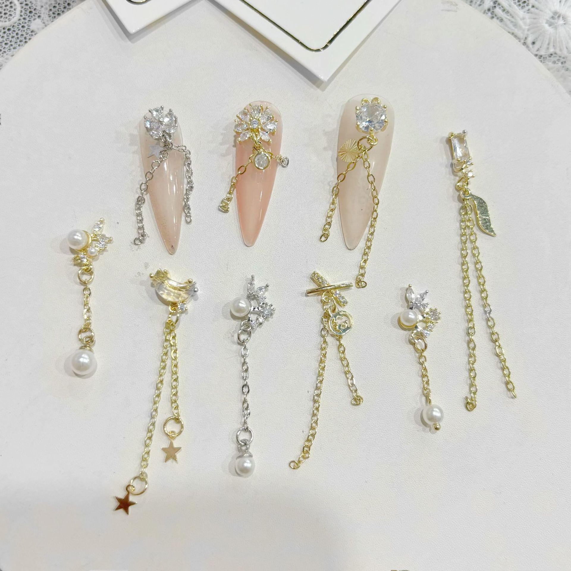 

3D Geometric Rhinestone Tassel Chain Nail Jewelry