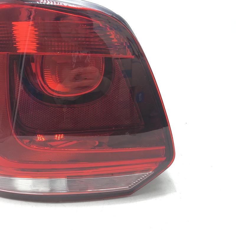 Volkswagen Polo 11-13 Rear Taillight Cover & Brake/Reversing Light Assembly