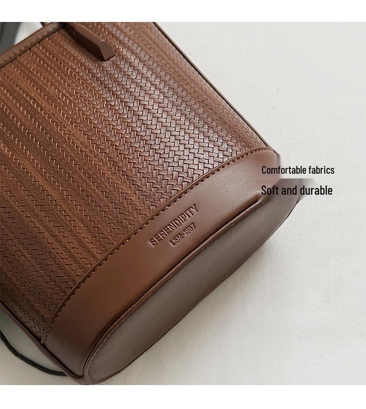 Niche High-End Women's French Luxury Woven Shoulder and Crossbody Bucket Handbag