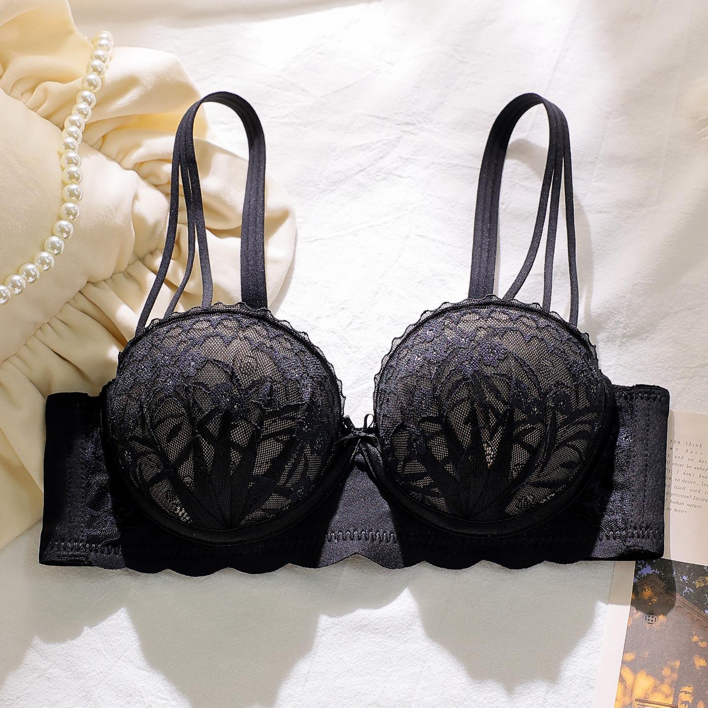 

Мереживний бюстгальтер-пуш-ап з напівчашкою для маленьких пласких грудей, без кісточок, проти обвисання, з додатковою товстою підкладкою. 38/85AB